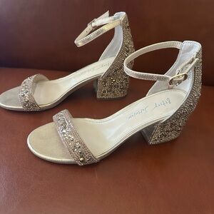 Betsey Johnson Hanna Mari Jeweled Block Sandal Size 6.5M